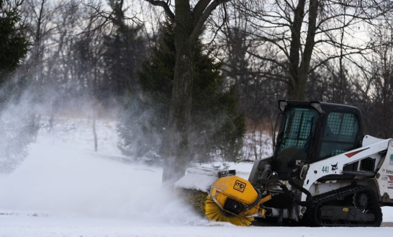 عاصفة ثلجية كبرى تضرب نيويورك وتتسبب في إغلاق شامل