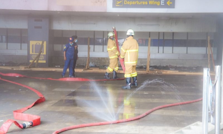 حريق مطار لاغوس: إصابة 6 وتعليق الرحلات الجوية بنيجيريا