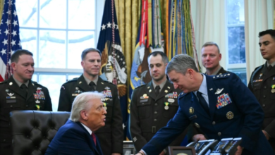 ترامب: قادرون على هزيمة إيران بسهولة نافيًا التحذيرات