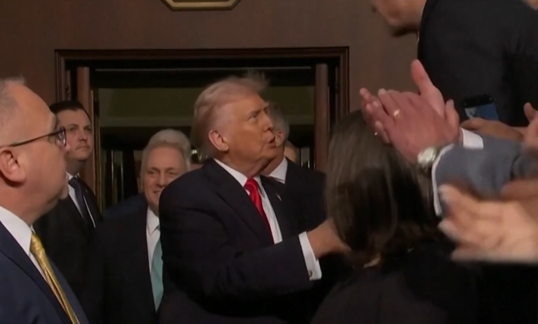 خطاب ترامب: الهجرة والتضخم وأثرهما على السياسة الأمريكية