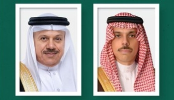 The Foreign Minister discusses the latest developments with his Bahraini and Qatari counterparts